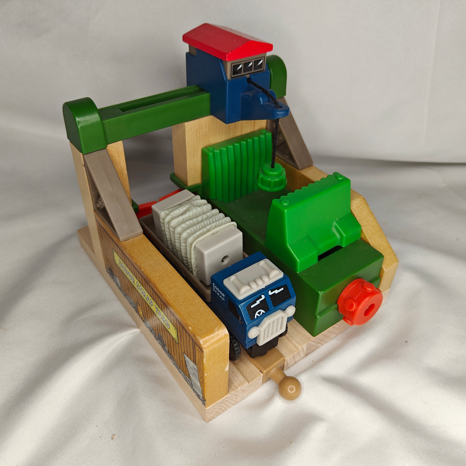 NEAR COMPLETE Scrap Yard - Thomas & Friends Wooden Railway LC99367 2004