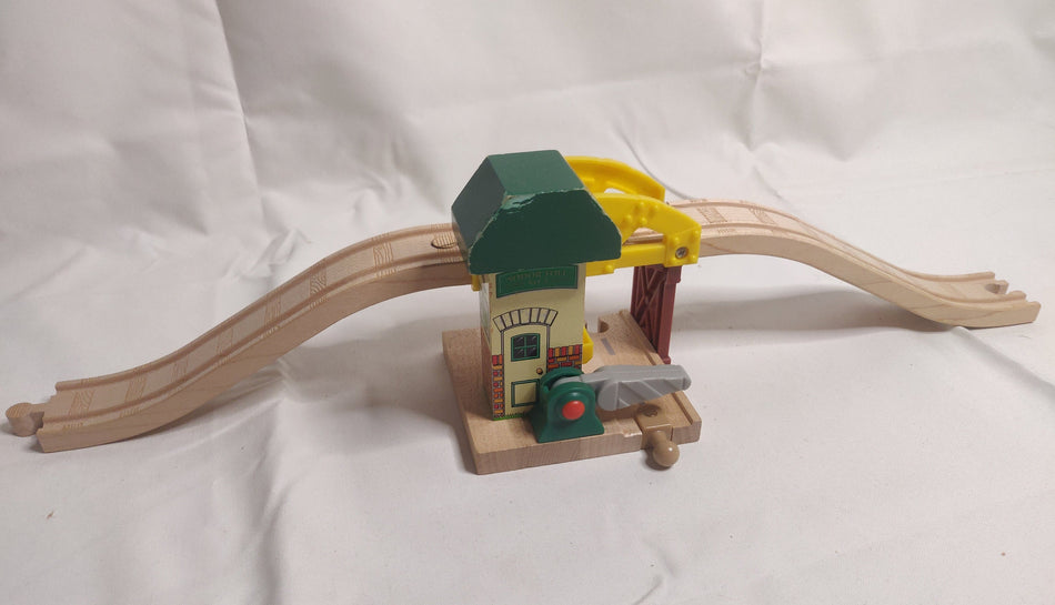 COMPLETE Toll Booth Bridge - Thomas & Friends Wooden Railway LC99366 2004 VGUC