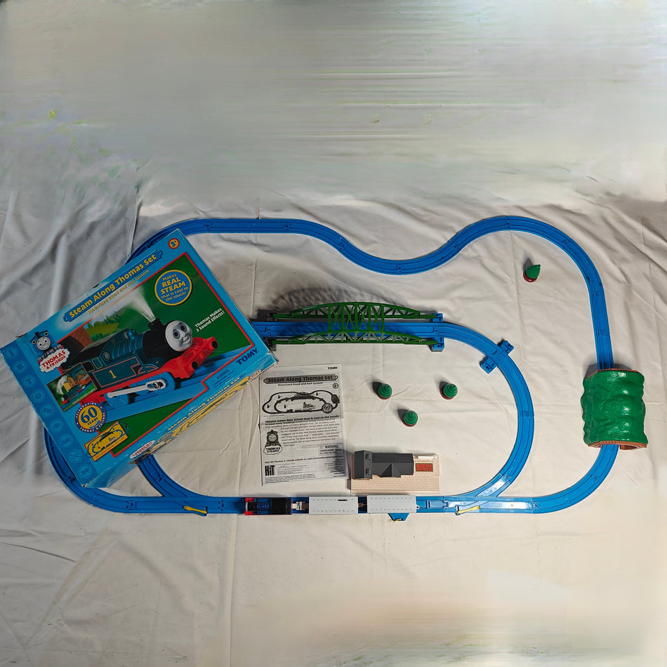 COMPLETE TOMY Steam Along Thomas Set 2005 Thomas & Friends Motor Road and Rail